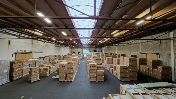 Magazijn Badvogel Electronweg 15, 4706 PP Roosendaal